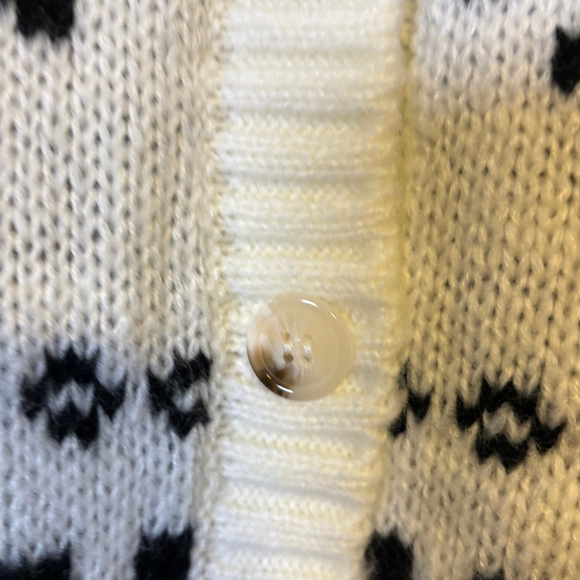 Hem & Thread Nordic Fair Isle Cardigan Sweater NWT Size M Cream Black - Picture 6 of 13